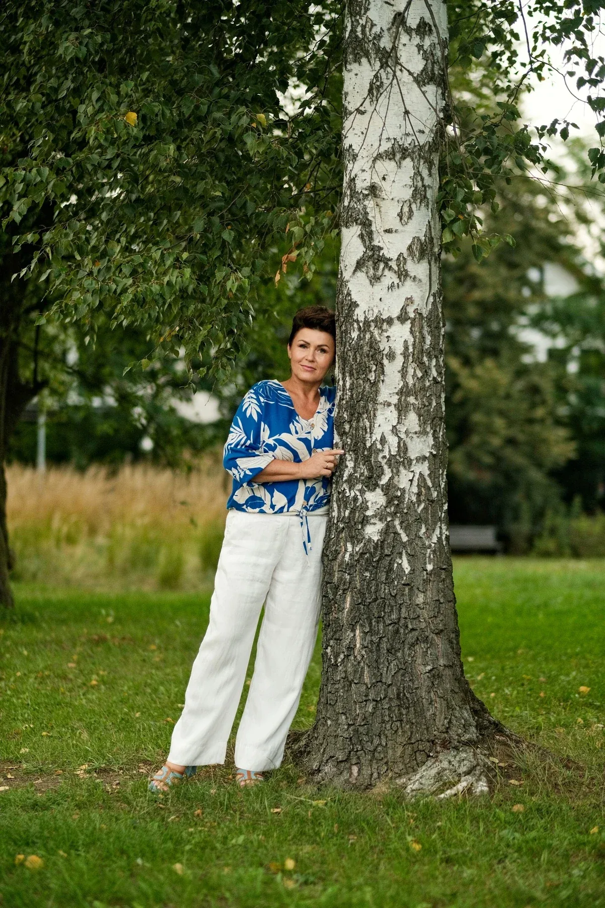Beata wśród drzew